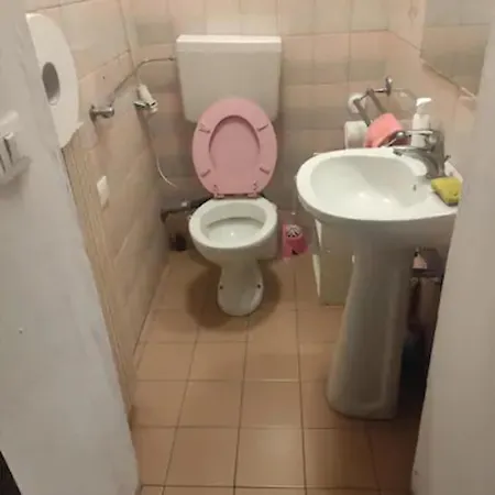Apparment Apartment *
